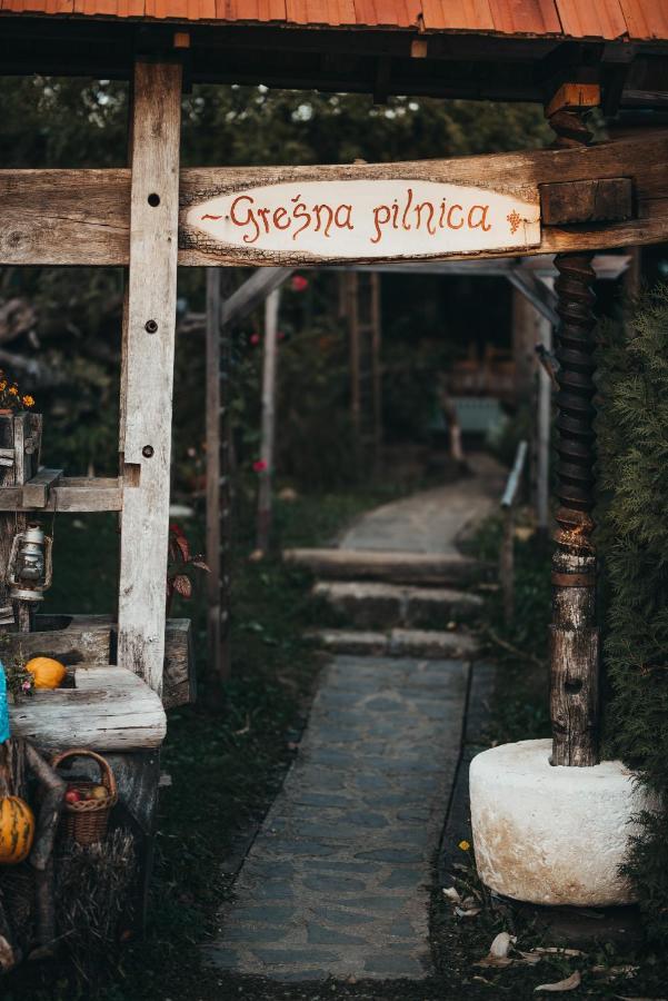 Gresna Pilnica Hotel Klenovnik Exterior photo